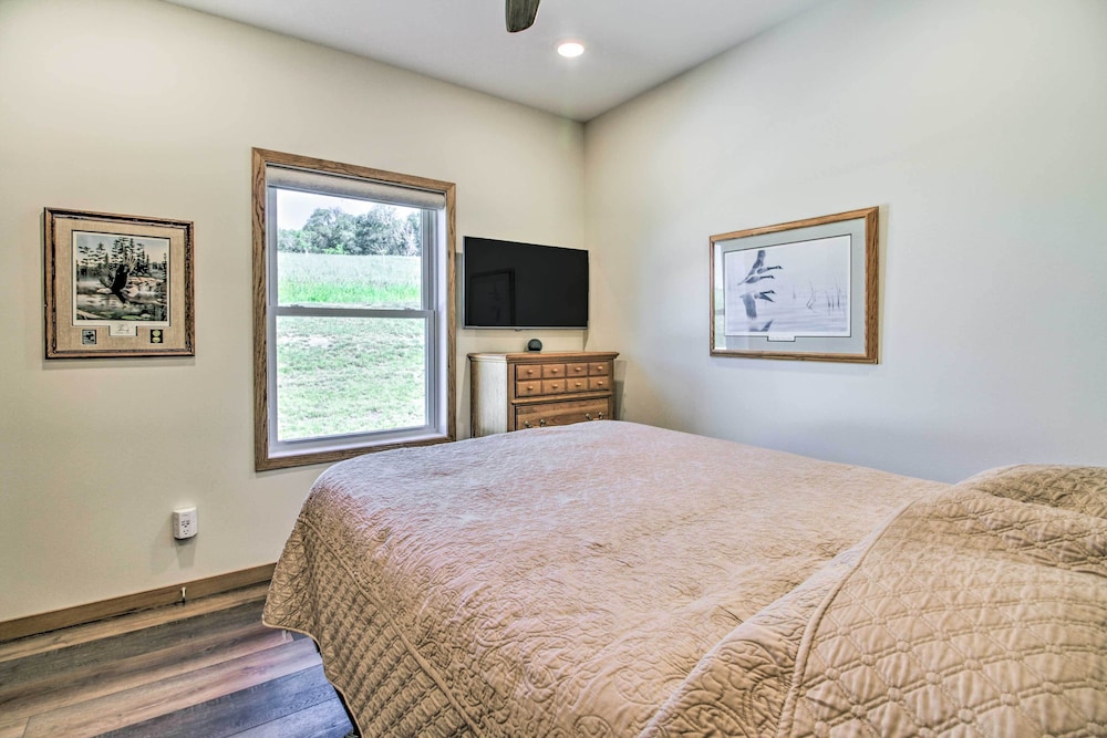 House (2 Bedrooms) photo 2