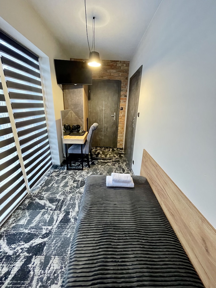 Deluxe Single Room