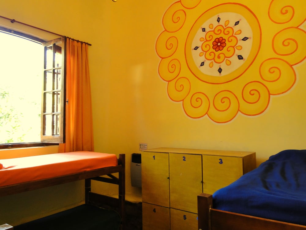 Shared Dormitory, Mixed Dorm, Shared Bathroom (6 Pax - Outside Bath) photo 2