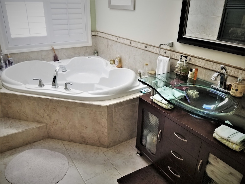Luxury Suite