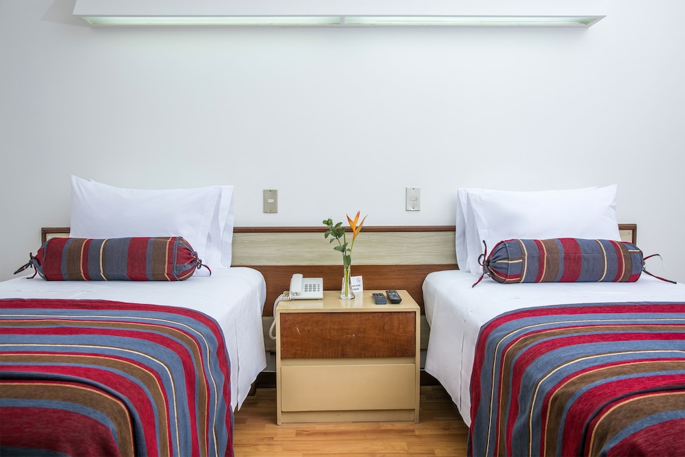 Double or Twin Room - Photo 7