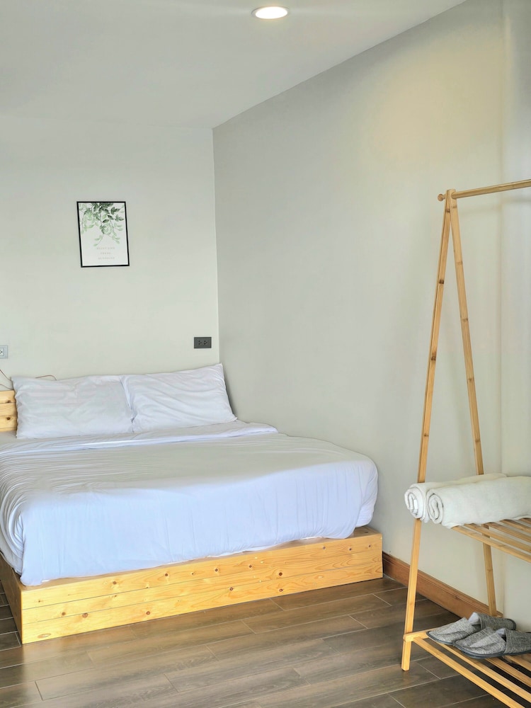 Room, Partial Sea View photo 1