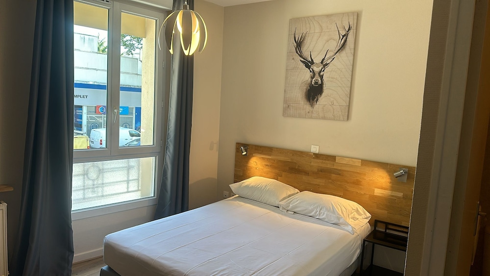 Comfort Double Room, Private Bathroom, City View