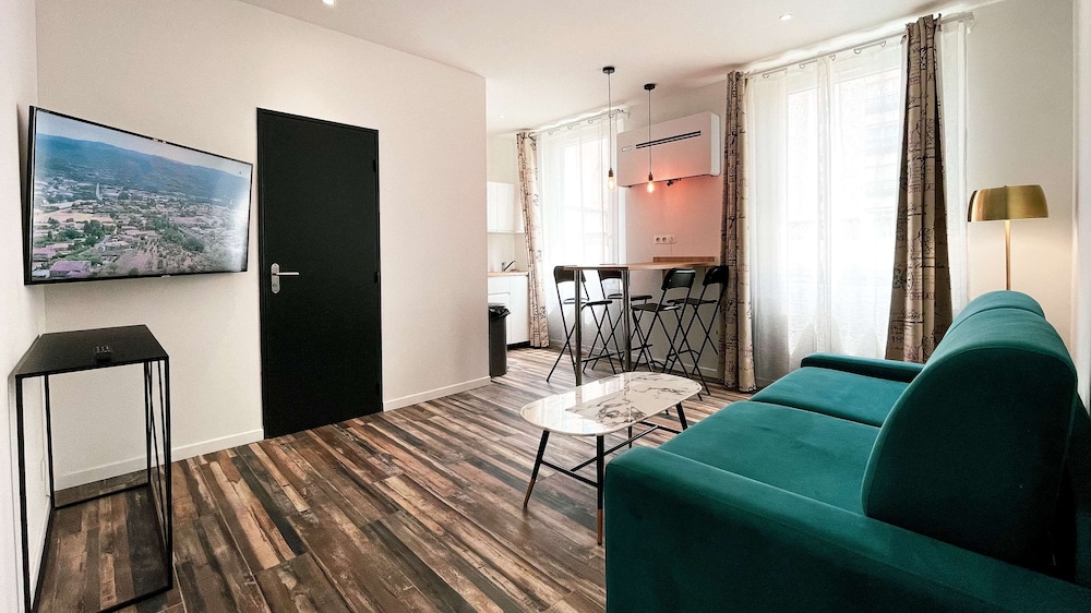 Apartment, 1 Double Bed with Sofa bed (1 Double, 1 Sofa Bed) photo 3