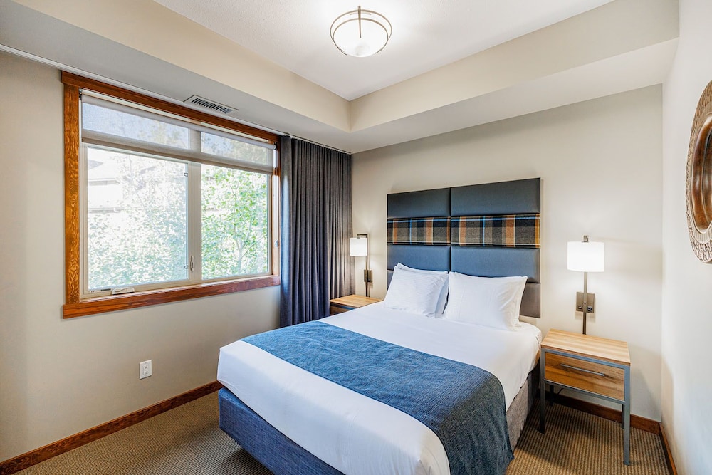 Two Bedroom Suite - Photo 7