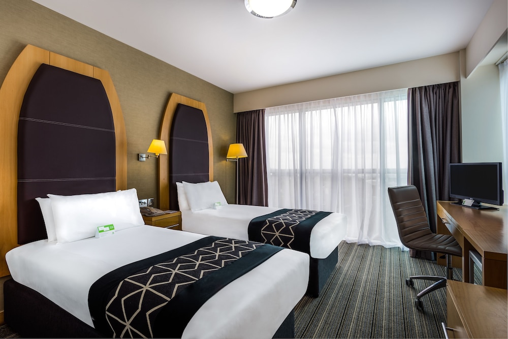 Standard Room, 2 Twin Beds - Photo 9
