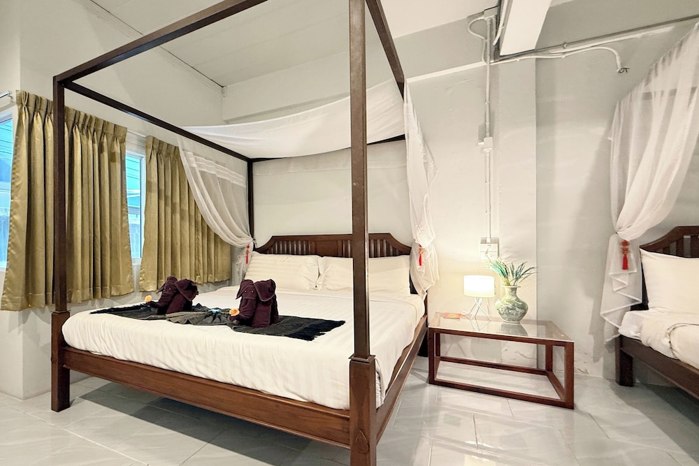 Superior Triple Room