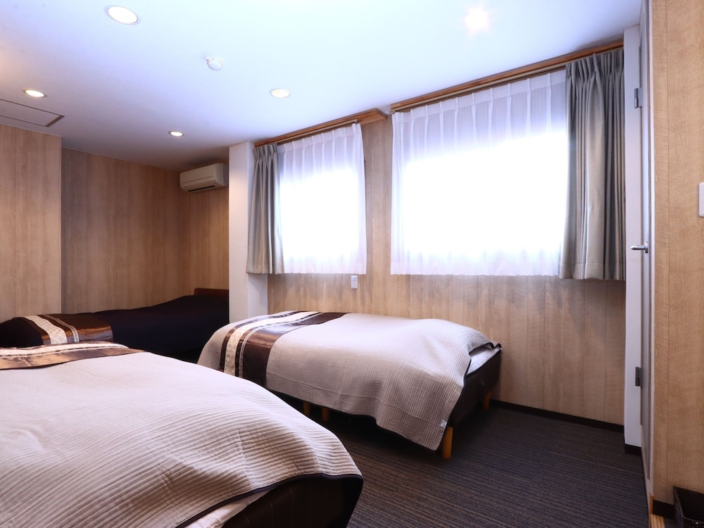 Twin Room, Non Smoking (Type C) photo 2