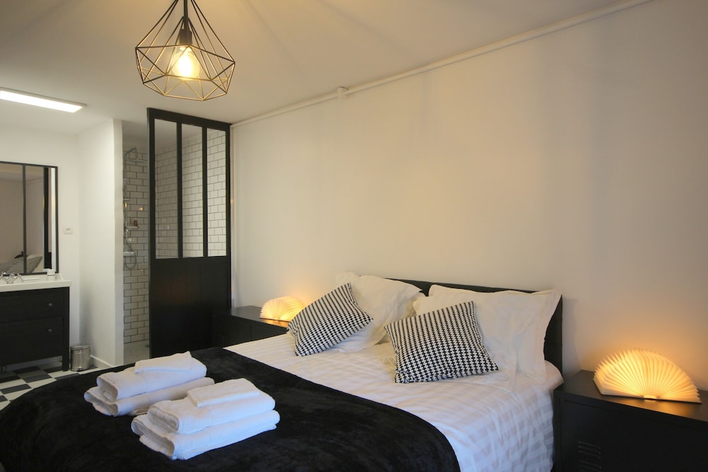 Double Room, Pool View (Vanille) photo 3
