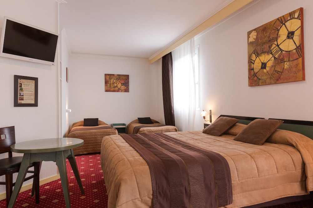 Quadruple Room - Photo 2