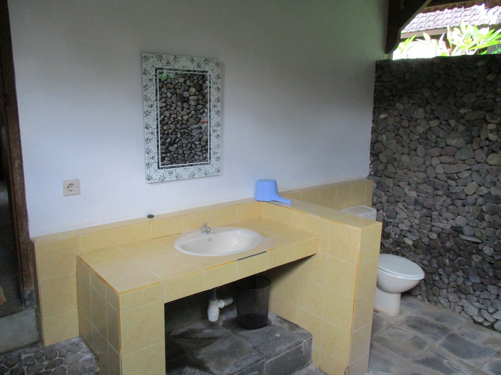Standard Bungalow - Photo 2
