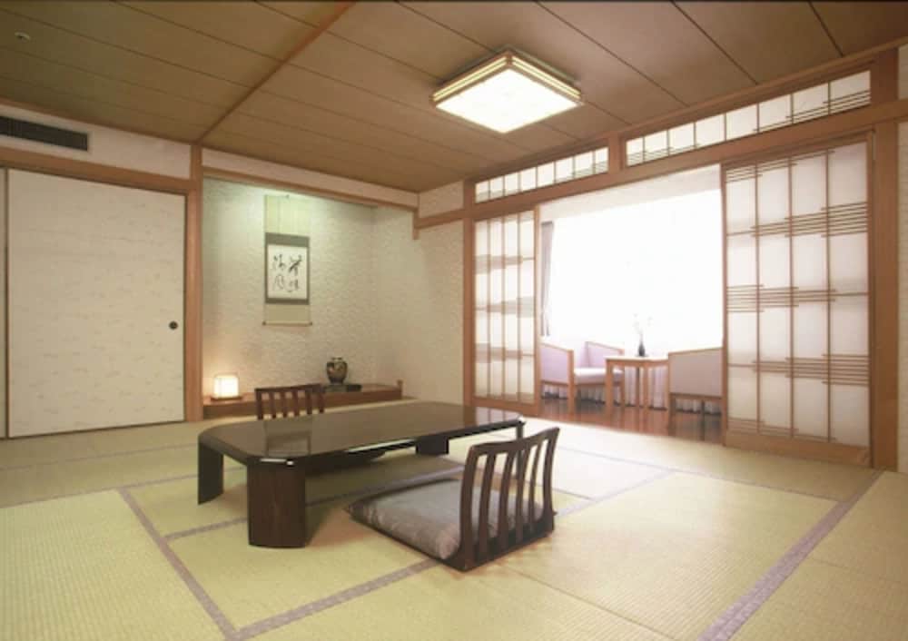 Japanese Room 12 Tatami Spaces, Non Smoking photo 1