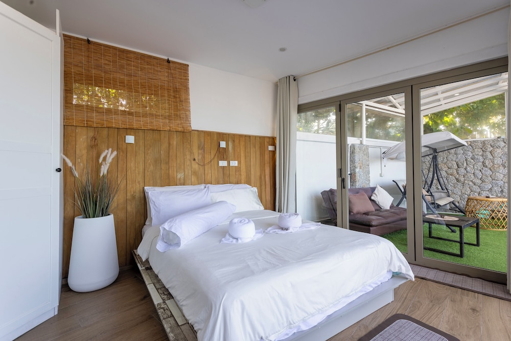 Villa, Patio, Beach View