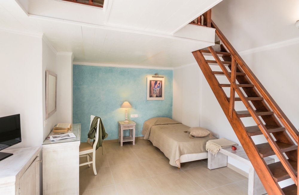 Standard Room - Photo 13