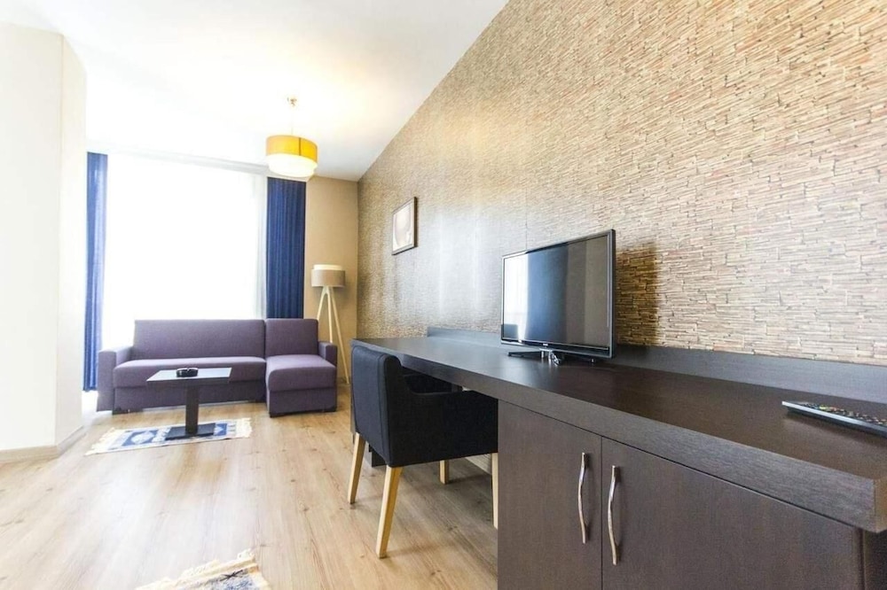 Executive Suite photo 2