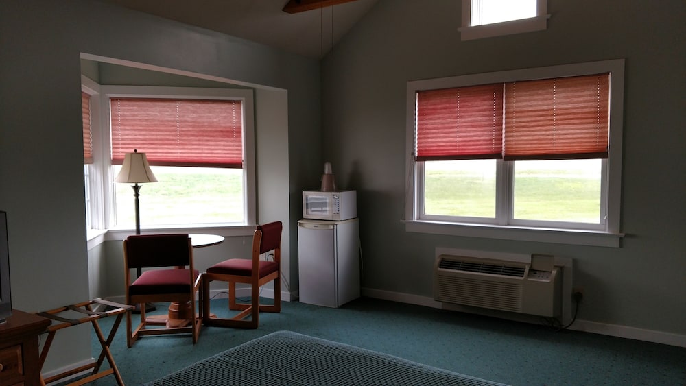 Deluxe Cottage, 1 King Bed with Sofa bed photo 2