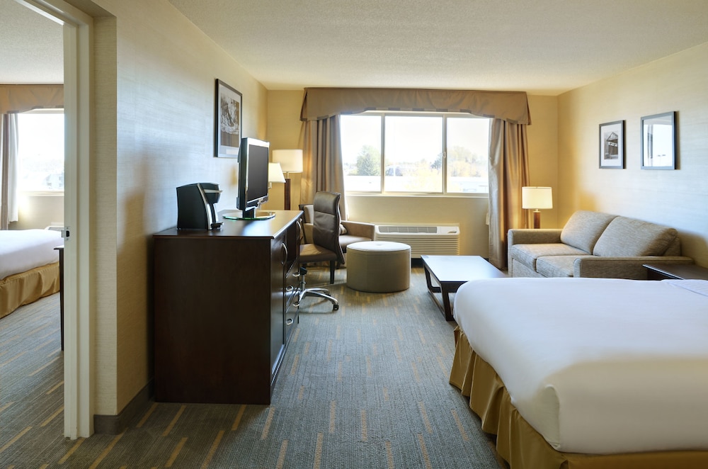 Suite, 1 Bedroom - Photo 3