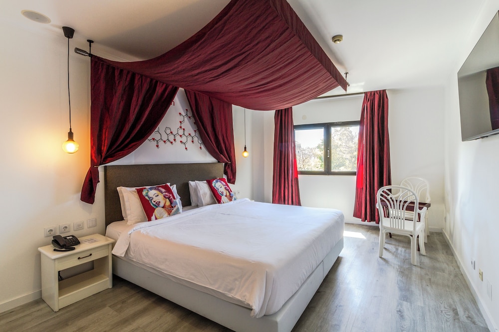 Comfort Double Room, 1 King Bed - Photo 4