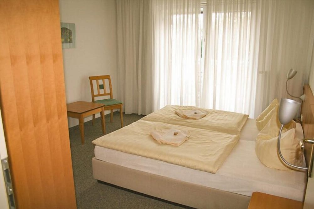 Apartment with 2 Rooms and Balcony photo 3
