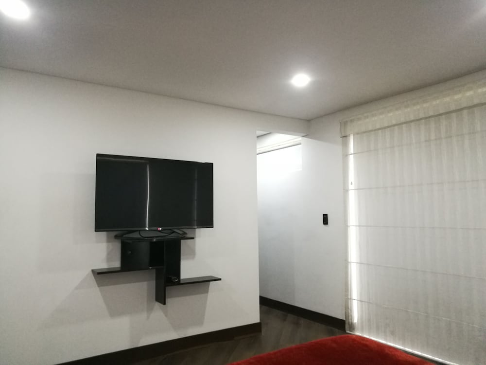 Panoramic Suite, 1 Double Bed, Non Smoking, Mountainside photo 2