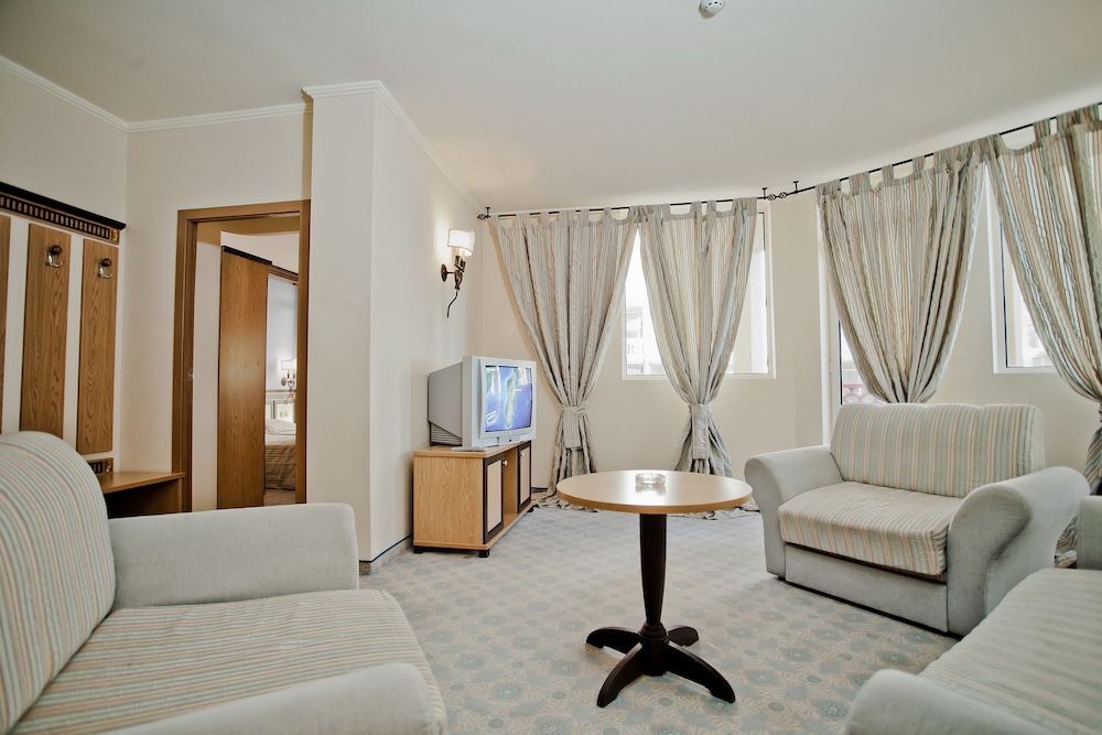 Apartment, Park View photo 1