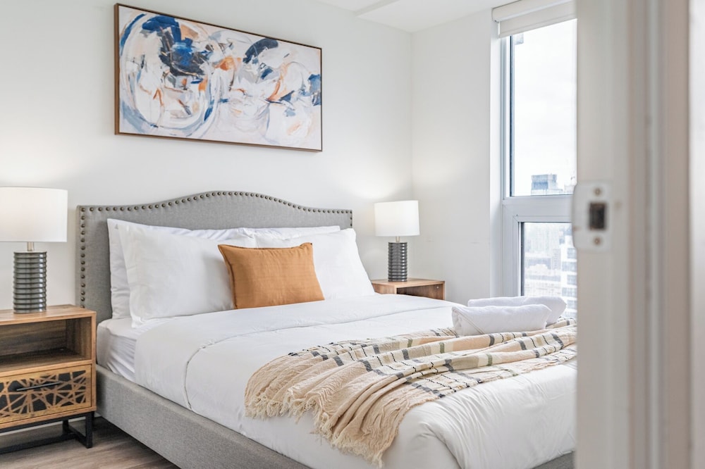 Luxury Condo, City View