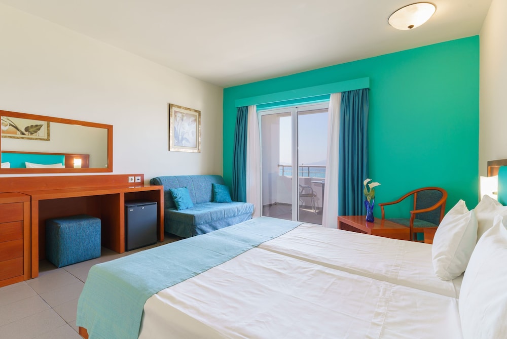 Standard Room, Sea View photo 3