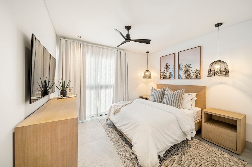 Condo, 3 Bedrooms photo 3