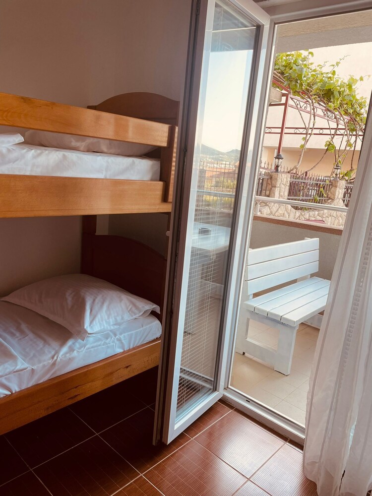 Family Apartment (1)