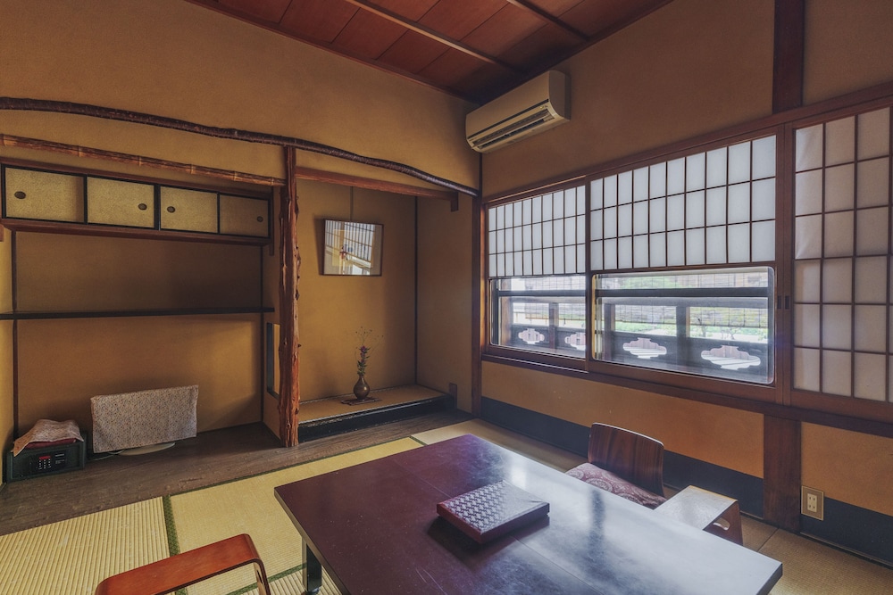 Traditional Room, Non Smoking, Shared Bathroom (SUMINOE / SENKA) photo 2