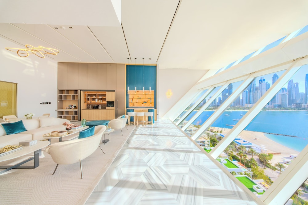 2 BED | Skyline Suite | Sea View