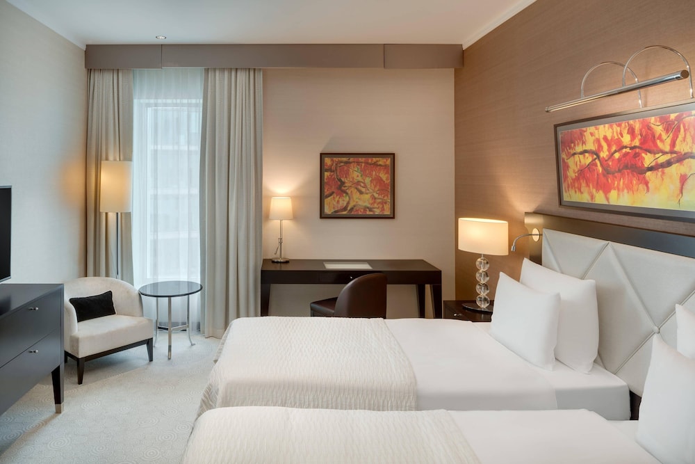Deluxe Suite, 2 Twin Beds - Photo 1