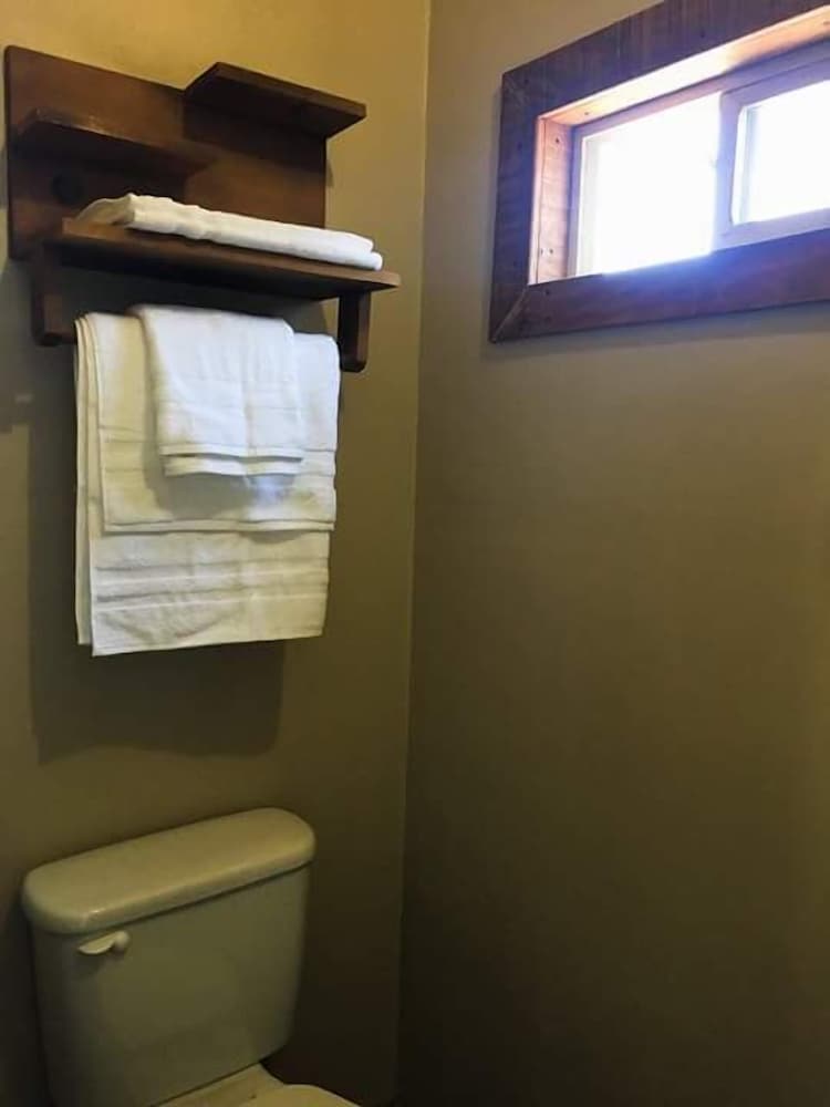 Basic Cabin photo 3