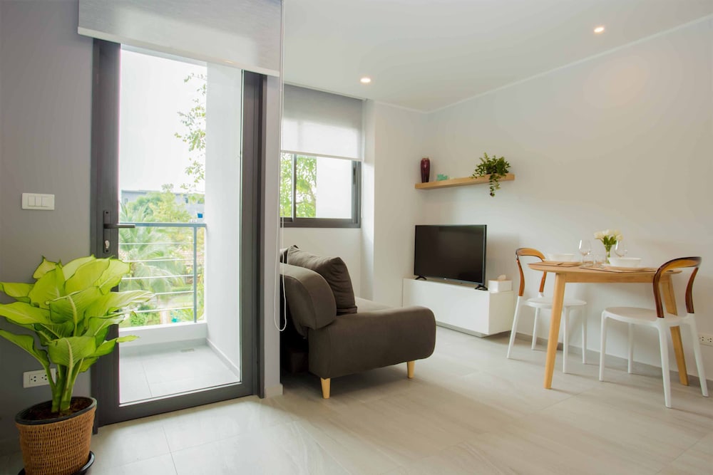 Comfort Apartment photo 1