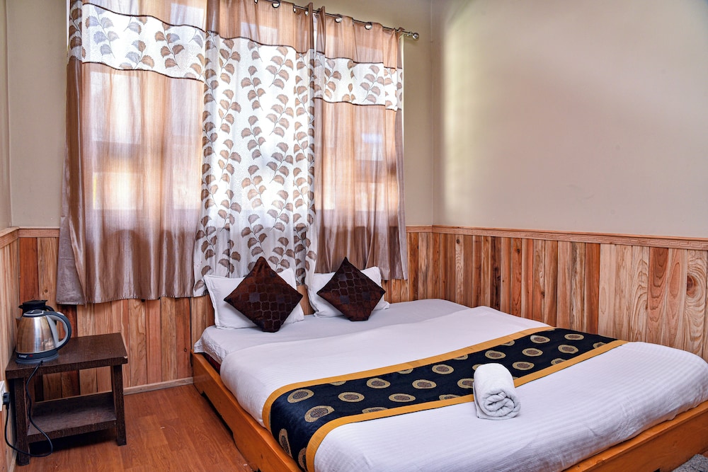 Super Deluxe Room - Photo 9