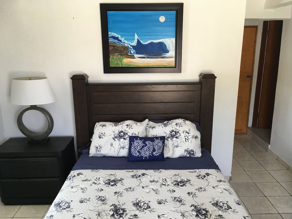 Ss 1a - Family Room, 1 Queen Bed & 1 Twin Bed, 1st Floor photo 1