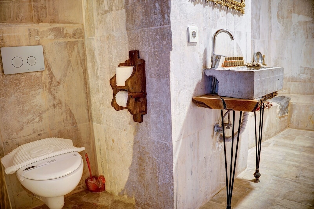 Eysan Stone Family Suite - Photo 3