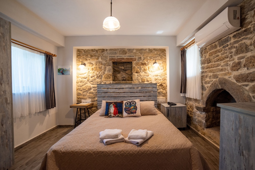 Standard Double Room - Photo 1