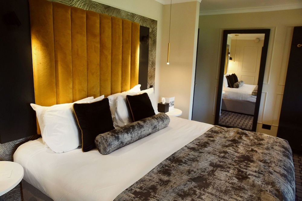 Deluxe Double Room, 2 Twin Beds - Photo 5