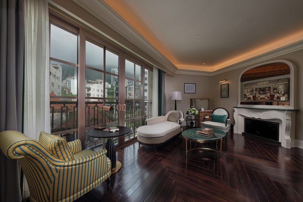 Deluxe Studio Suite, Bathtub, City View photo 2