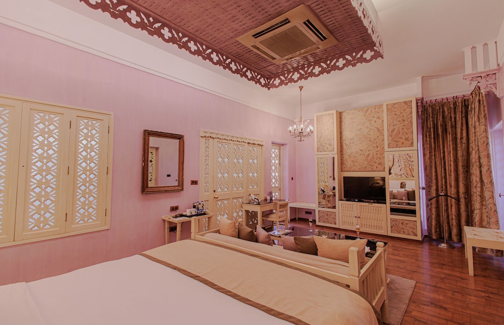 Ajit Suite Pool View - Photo 2