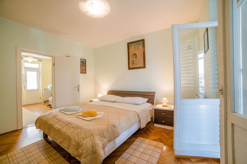 Apartment, 1 Bedroom (804/1872)