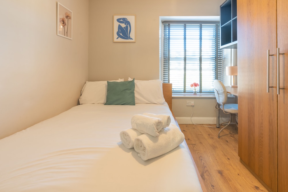 Basic Double Room photo 2