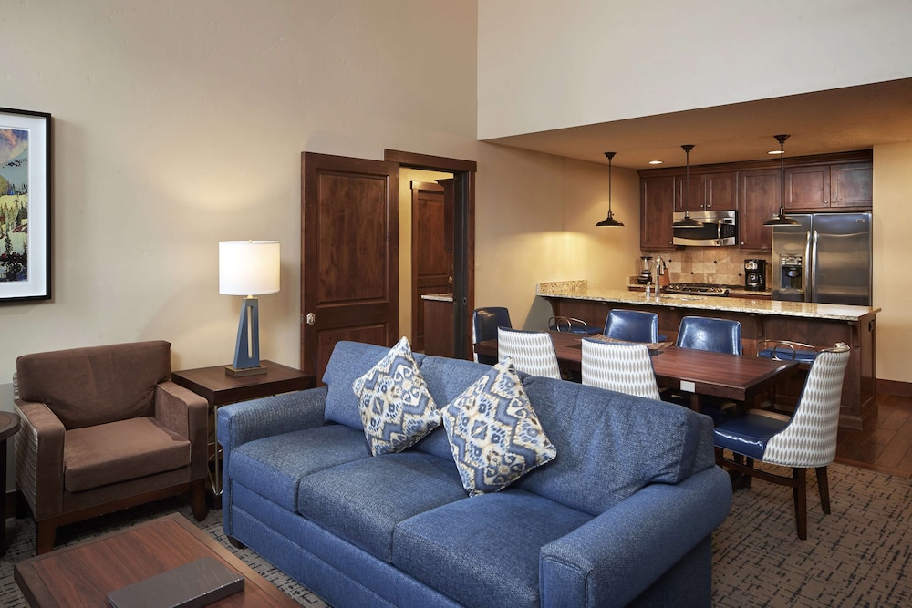Suite, 1 Bedroom (King or Queen and Sofabed)