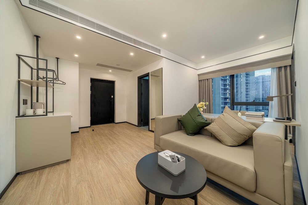 Luxury Suite, City View photo 3