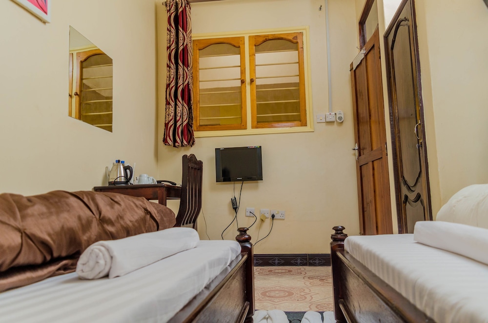Economy Twin Room