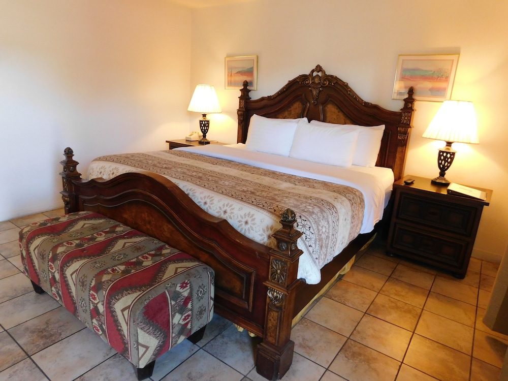 Room, 1 King Bed photo 1
