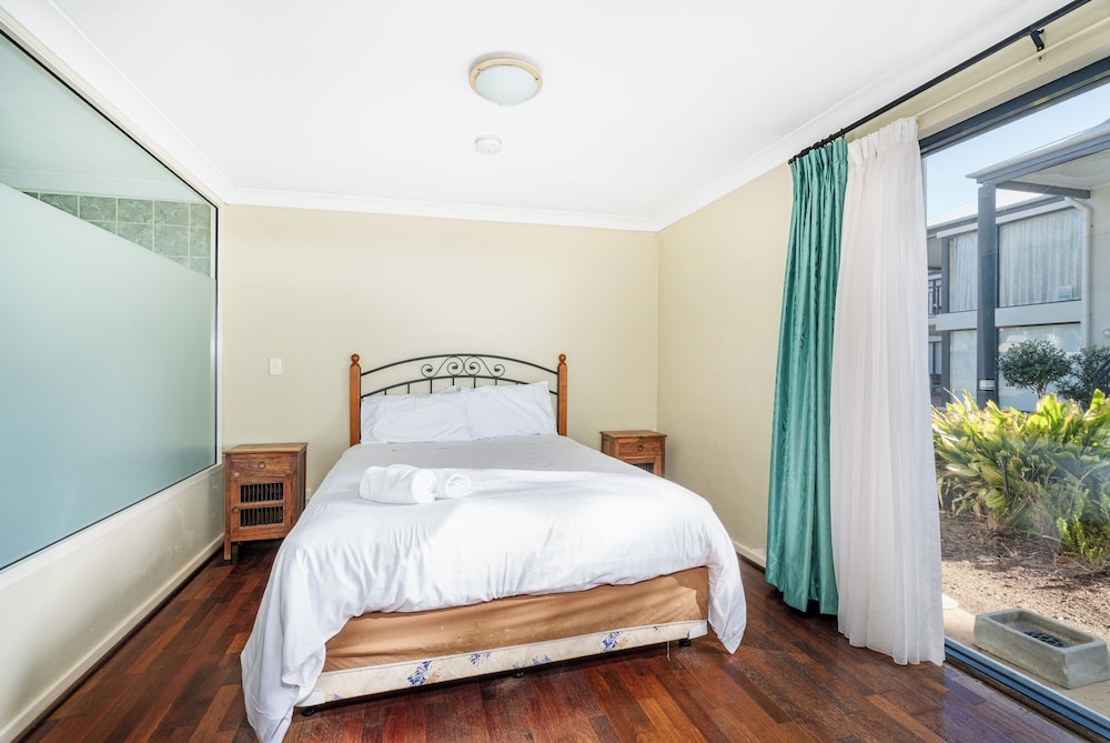 Comfort House, Multiple Beds, Non Smoking, Beach View photo 1