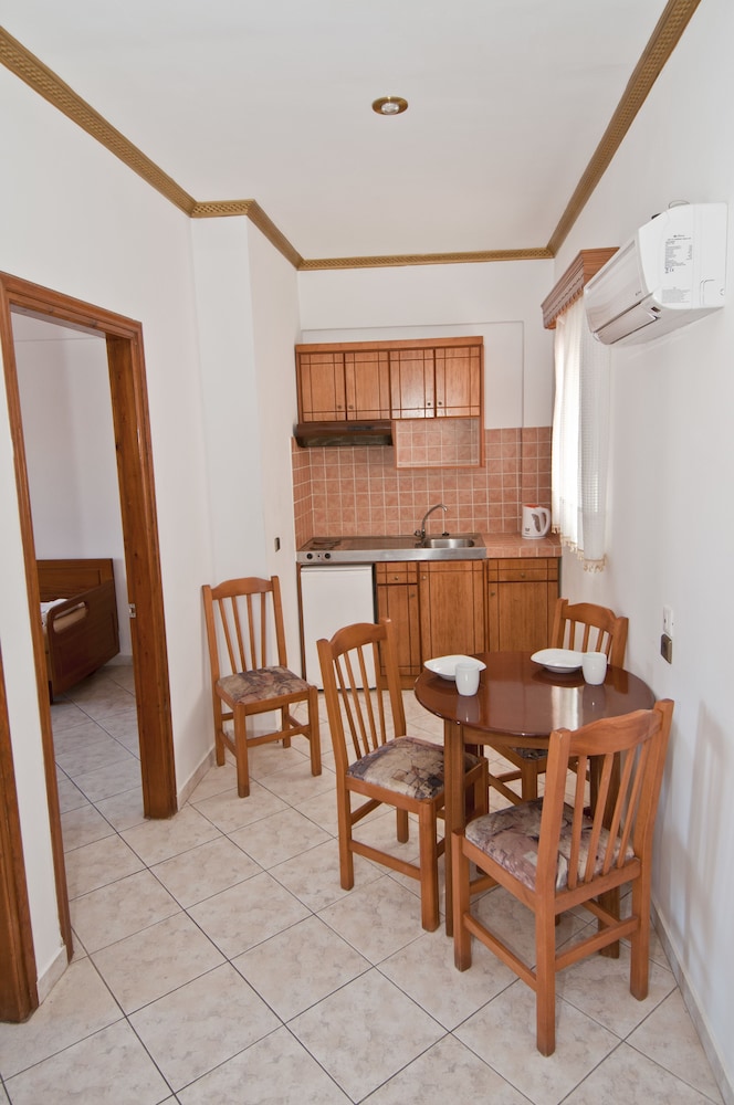 Family Apartment, 2 Bedrooms photo 2