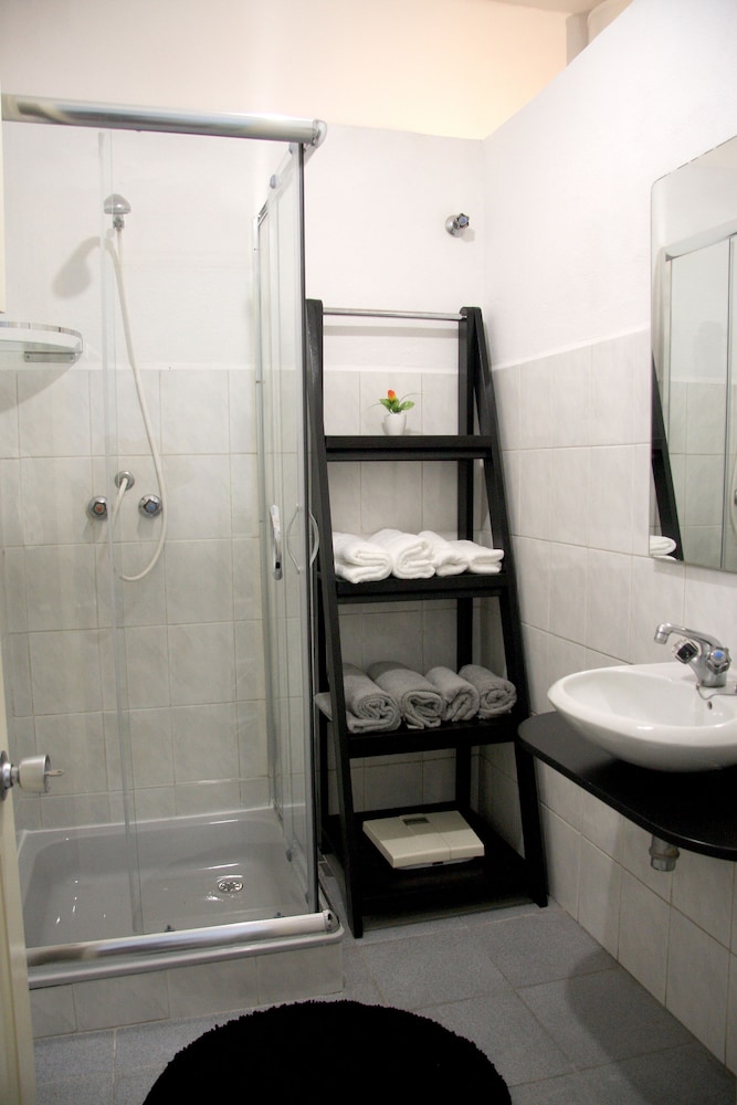 Townhome, 2 Bedrooms photo 3
